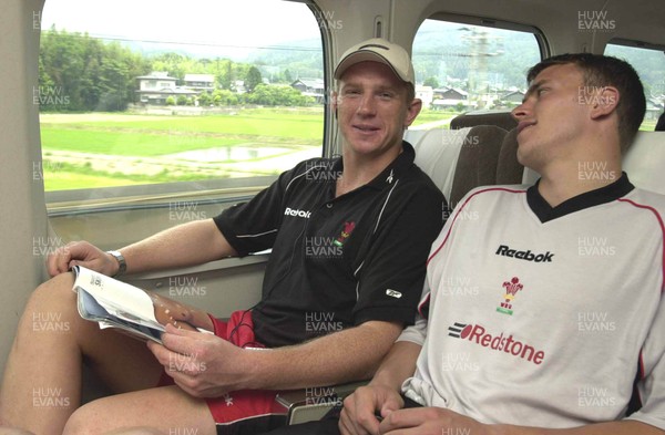 040601 - Wales Rugby - Alix Popham and Craig Morgan on the 'Bullet Train' to Osaka