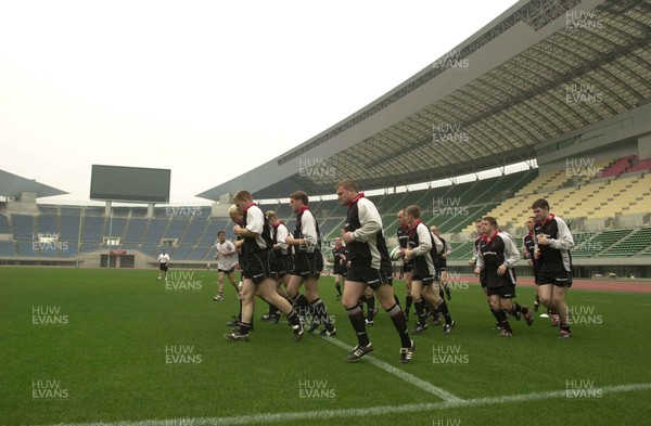 050601 - Wales Rugby Training - The Wales team loosen up at the impressive Nagai Stadium in Osaka in preparation for Wednesdays game