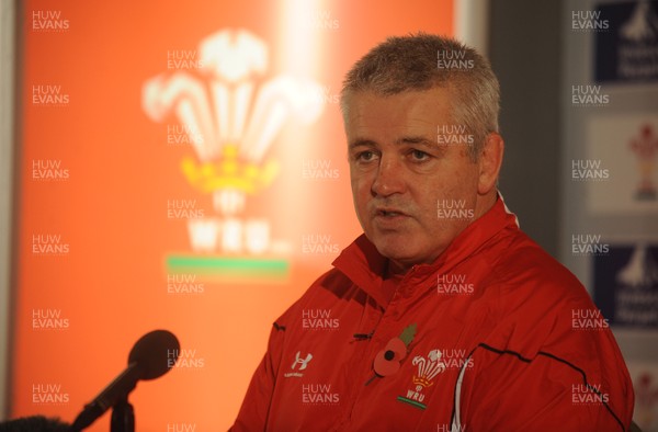 10.11.09 - Wales Team Announcement - Wales Coach Warren Gatland announces his team to play against Samoa on Friday. 