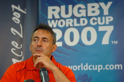11.09.07 - Wales Rugby World Cup Press Conference - Wales Attack coach, Nigel Davies answers questions from the media 