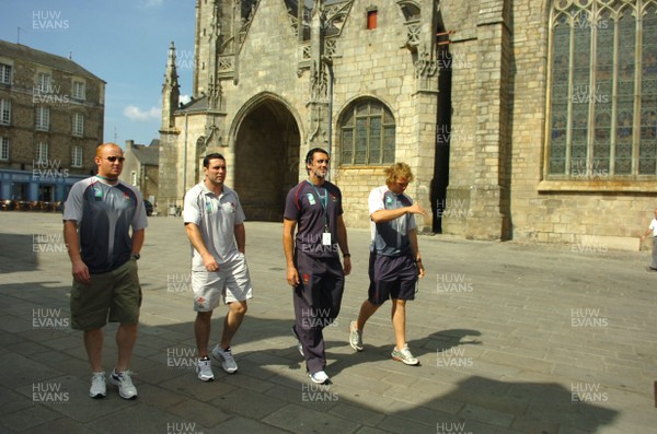 11.09.07 - Wales Team in France for Rugby World Cup - (l-r)Martyn Williams, Stephen Jones, Jonathan Thomas and Alun Wyn Jones look around a walled city in St Nazaire 