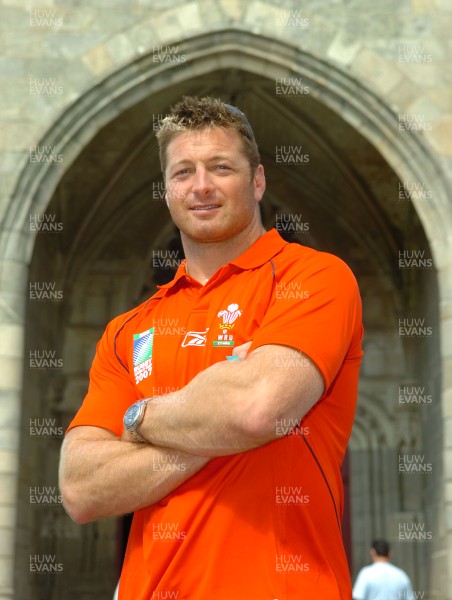 11.09.07 - Wales Team in France for Rugby World Cup - Ian Gough looks around a walled city in St Nazaire 