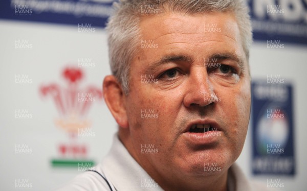 14.01.08 ...Wales Rugby Press Conference. Wales' rugby coach Warren Gatland at press conference to announce Wales' Six Nations squad 