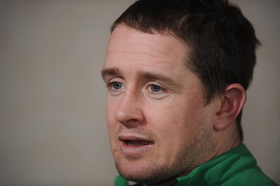 18.02.10 - Wales Rugby Interviews - Shane Williams talks to reporters. 