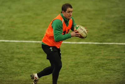 18.02.10 - Wales Rugby Training - Shane Williams in action during training. 