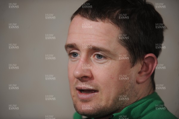 18.02.10 - Wales Rugby Interviews - Shane Williams talks to reporters. 