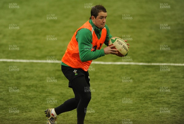 18.02.10 - Wales Rugby Training - Shane Williams in action during training. 