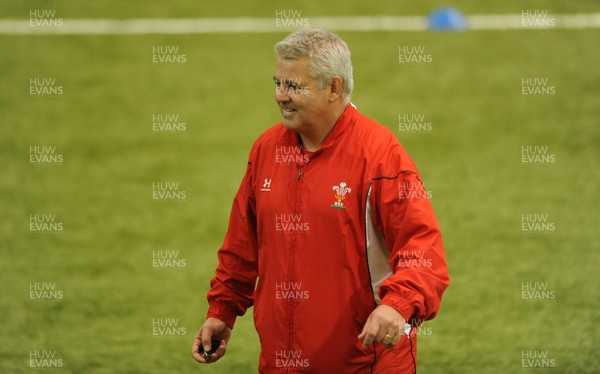 18.02.10 - Wales Rugby Training - Wales Head coach Warren Gatland during training. 
