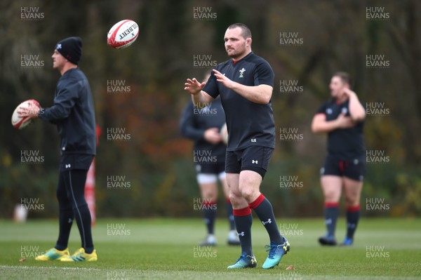 201118 - Wales Rugby Training - Ken Owens during training