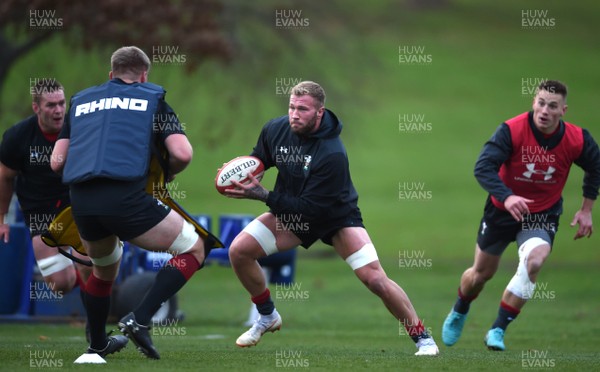201118 - Wales Rugby Training - Ross Moriarty during training