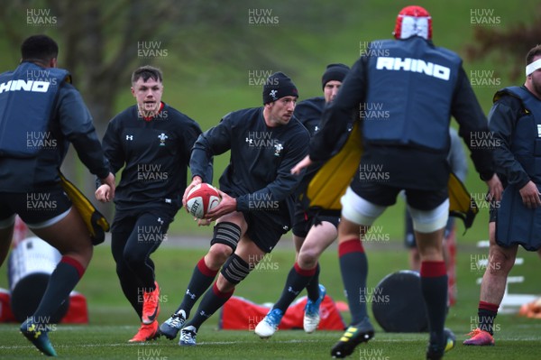 201118 - Wales Rugby Training - Justin Tipuric during training