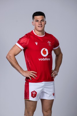 281024 - WRU Wales Rugby Squad Headshots - Ellis Bevan