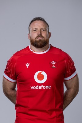 281024 - WRU Wales Rugby Squad Headshots - Henry Thomas