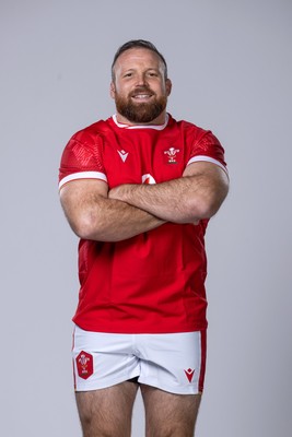 281024 - WRU Wales Rugby Squad Headshots - Henry Thomas