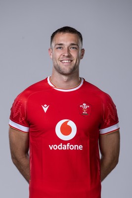 281024 - WRU Wales Rugby Squad Headshots - Max Llewellyn