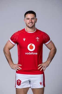 281024 - WRU Wales Rugby Squad Headshots - Owen Watkin