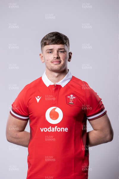 220124 - Wales Rugby Headshots for Guinness 6 Nations 2024 - Alex Mann