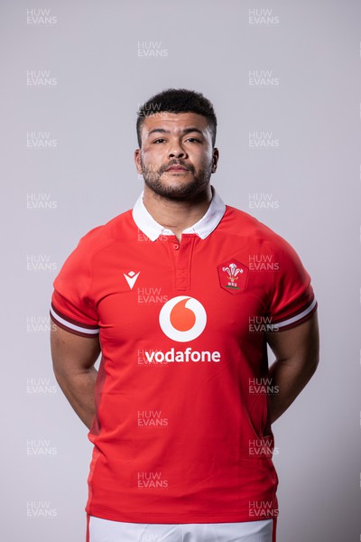 220124 - Wales Rugby Headshots for Guinness 6 Nations 2024 - Leon Brown
