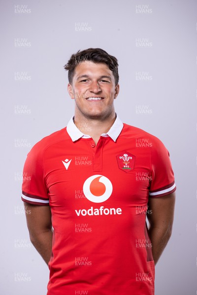 220124 - Wales Rugby Headshots for Guinness 6 Nations 2024 - Teddy Williams