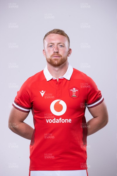 220124 - Wales Rugby Headshots for Guinness 6 Nations 2024 - Tommy Reffell