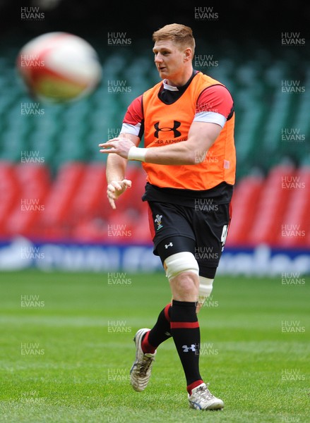 010213 - Wales Rugby Captains Run -Andrew Coombs during training