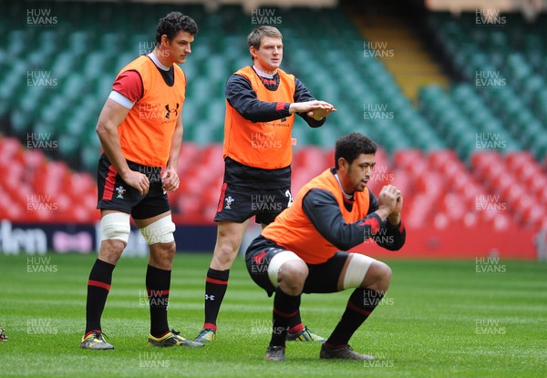 010213 - Wales Rugby Captains Run -Aaron Shingler, Dan Biggar and Toby Faletau during training