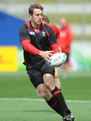 01.10.11 - Wales Rugby Captains Run - Ryan Jones during training. 