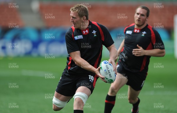 01.10.11 - Wales Rugby Captains Run - Bradley Davies during training. 