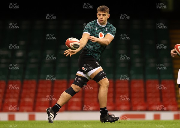 020224 - Wales Rugby Captains Run the day before the first 6 Nations game against Scotland - Dafydd Jenkins during training