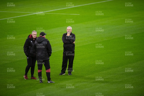 020224 - Rob Howley, Warren Gatland and Neil Jenkins at the Captain’s run on the eve of the opening Guinness Six Nations match against Scotland