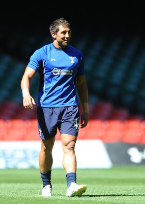 03.06.11 - Wales Rugby Captains Run - Gavin Henson during training. 