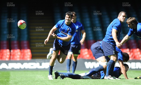 03.06.11 - Wales Rugby Captains Run - Mike Phillips during training. 