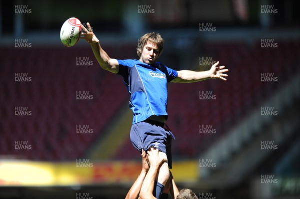 03.06.11 - Wales Rugby Captains Run - Ryan Jones during training. 