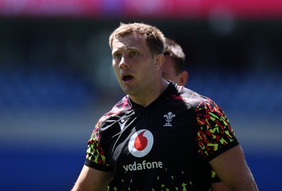 030726 - Wales Rugby Captains Run ahead of their first Nations Championship game against Fiji tomorrow in Cardiff - Ben Carter during training