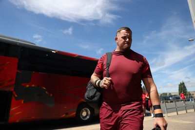 030726 - Wales Rugby Captains Run ahead of their first Nations Championship game against Fiji tomorrow in Cardiff - Sam Wainwright during training