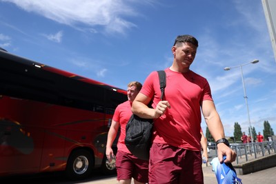 030726 - Wales Rugby Captains Run ahead of their first Nations Championship game against Fiji tomorrow in Cardiff - James Botham during training