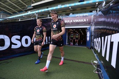 030726 - Wales Rugby Captains Run ahead of their first Nations Championship game against Fiji tomorrow in Cardiff - Ellis Mee during training