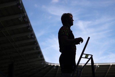030726 - Wales Rugby Captains Run ahead of their first Nations Championship game against Fiji tomorrow in Cardiff - Teddy Williams during training