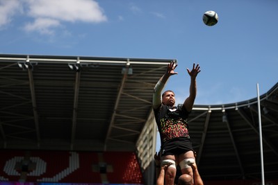 030726 - Wales Rugby Captains Run ahead of their first Nations Championship game against Fiji tomorrow in Cardiff - Aaron Wainwright during training