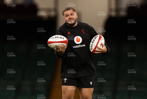 031123 - Wales Rugby Captains Run before their game against the Barbarians tomorrow - Harri O�Connor during training