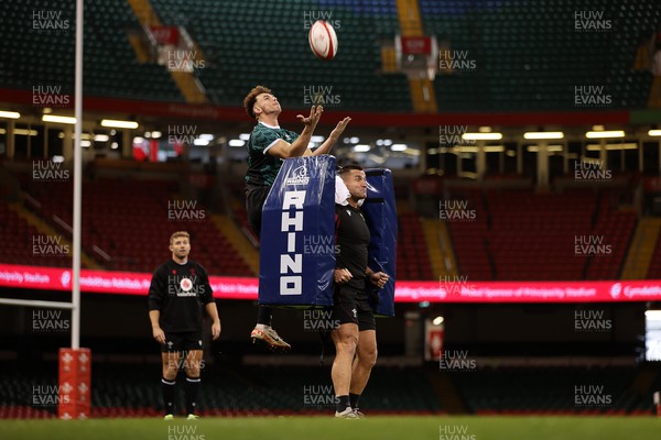031123 - Wales Rugby Captains Run before their game against the Barbarians tomorrow - Tom Rogers during training