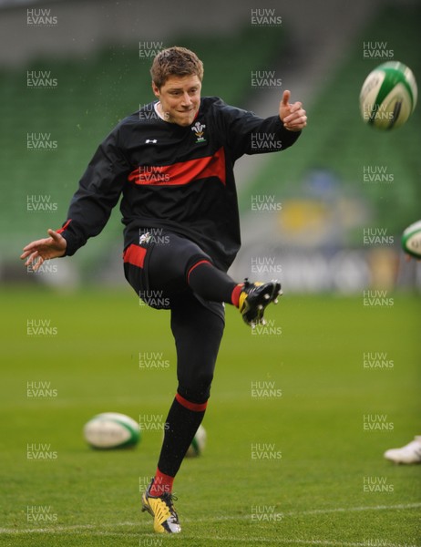 04.02.12 - Wales Rugby Captains Run -.Rhys Priestland kicks during training..