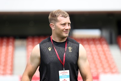 040725 - Wales Rugby Captains Run at Mikuni World Stadium ahead of the game against Japan - Ben Carter