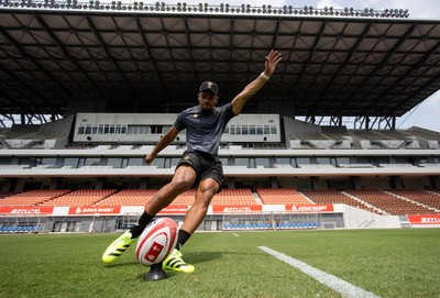 040725 - Wales Rugby Captains Run at Mikuni World Stadium ahead of the game against Japan - Ben Thomas during training
