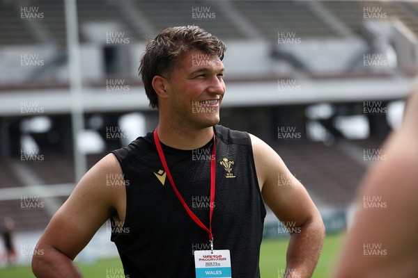 040725 - Wales Rugby Captains Run at Mikuni World Stadium ahead of the game against Japan - Teddy Williams