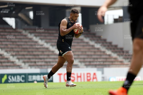 040725 - Wales Rugby Captains Run at Mikuni World Stadium ahead of the game against Japan - Taulupe Faletau