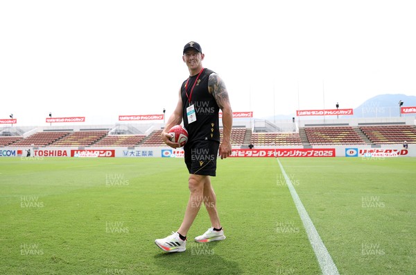 040725 - Wales Rugby Captains Run at Mikuni World Stadium ahead of the game against Japan - Josh Adams