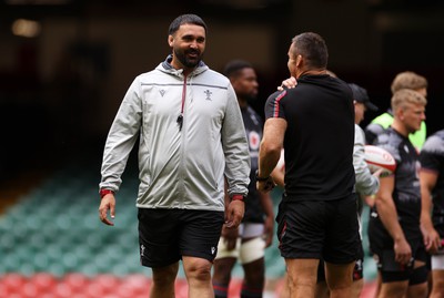 040823 - Wales Captains Run ahead of their first Rugby World Cup warm up game against England - Contact Area Coach Jonathan Thomas during training