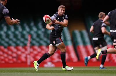 040823 - Wales Captains Run ahead of their first Rugby World Cup warm up game against England - Leigh Halfpenny during training