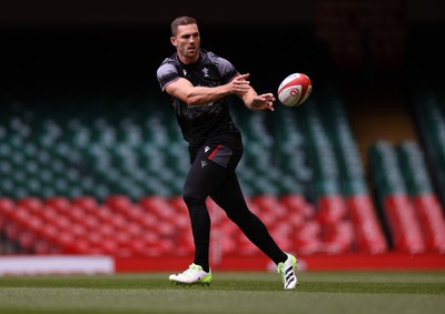 040823 - Wales Captains Run ahead of their first Rugby World Cup warm up game against England - George North during training